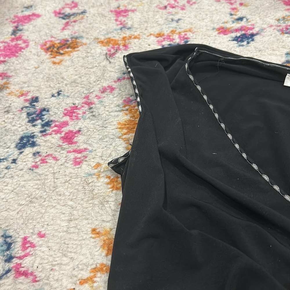 Max Studio black top - Picture 6 of 10